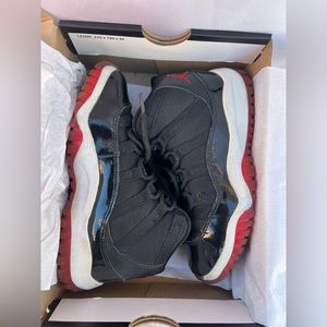 Jordan 11 Retro Bred Kids Size 13C Black/White/Red